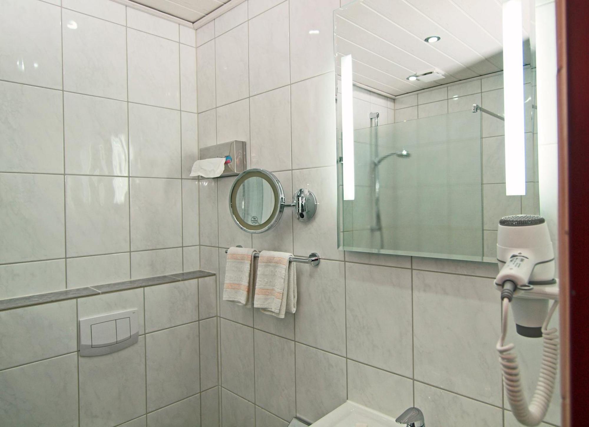 Waldhotel Felsenkeller Bad Iburg Bagian luar foto